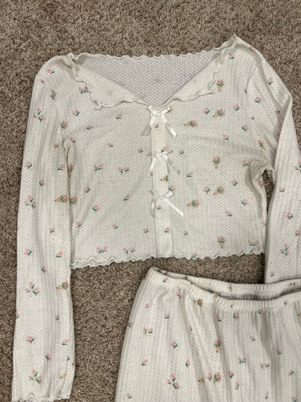 Cream Floral Ribbed Two-Piece Lounge Set - Picture 3 of 5